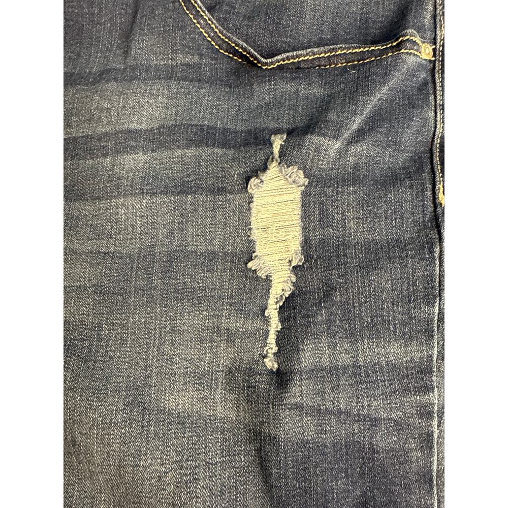 CATO Distressed Denim Shorts Size 24W in Blue - Picture 4 of 6
